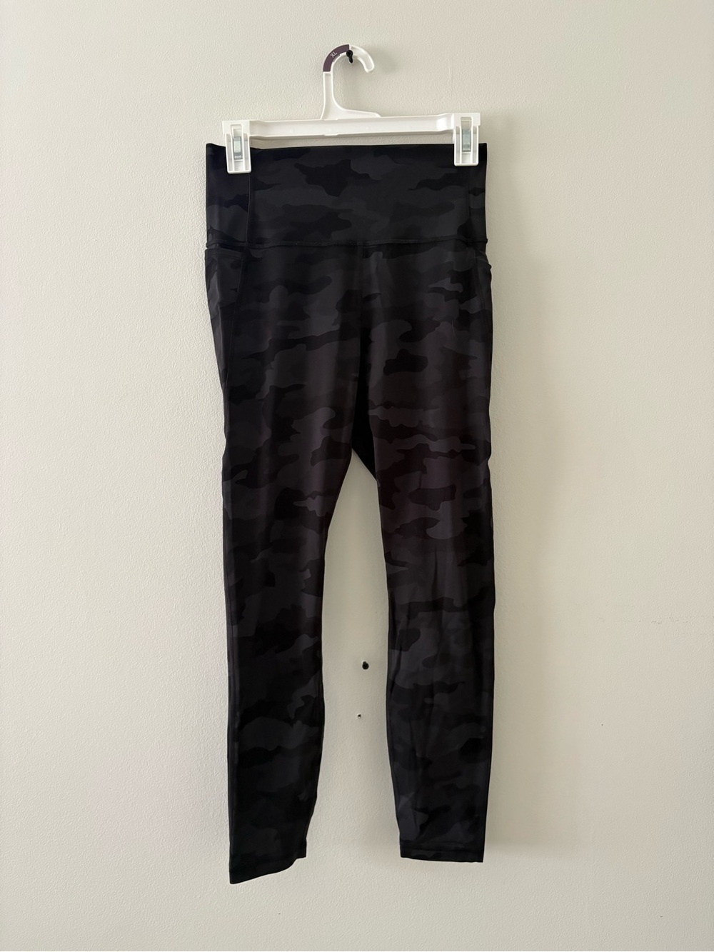 CRZ YOGA Black Camo Girls' High-Waist Leggings